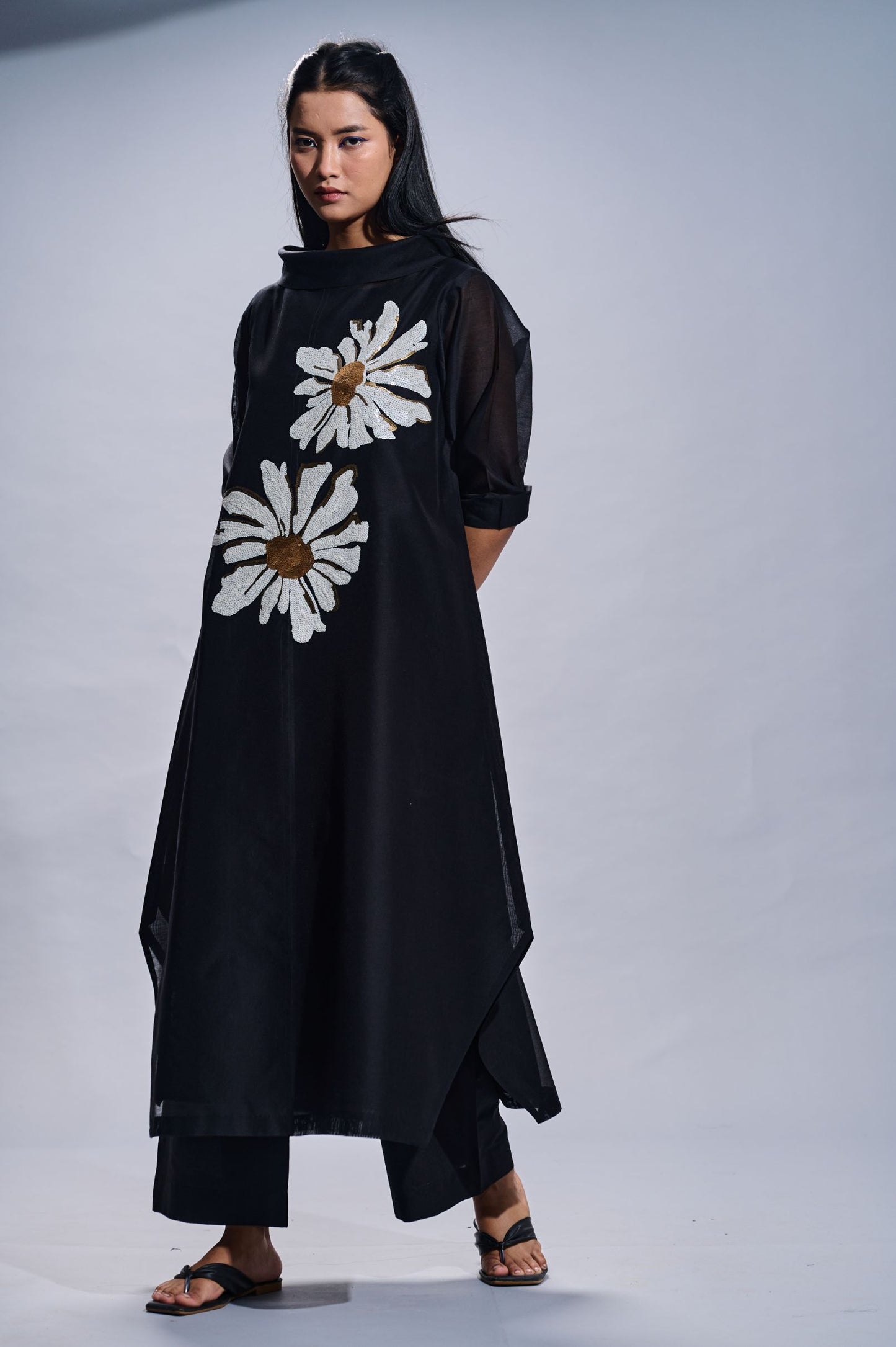 Petal Story - Sequinned petal